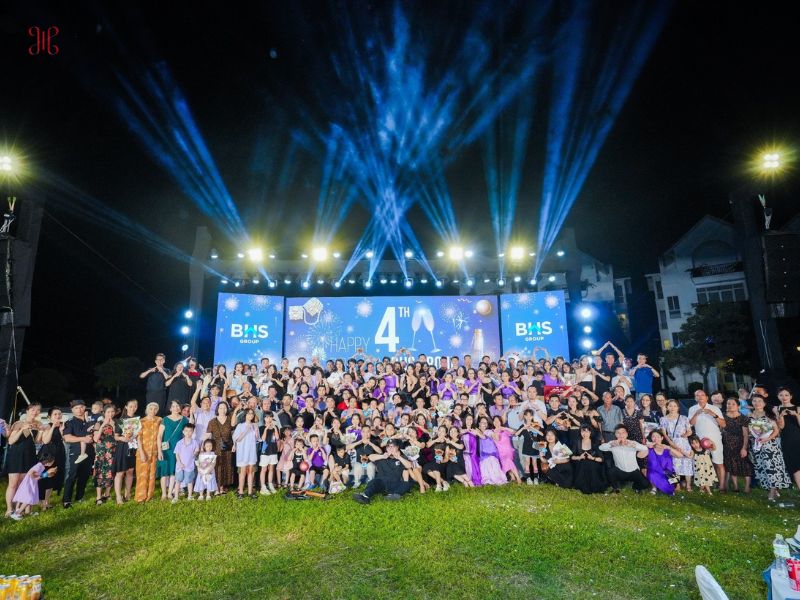 Tổ chức sự kiện team building