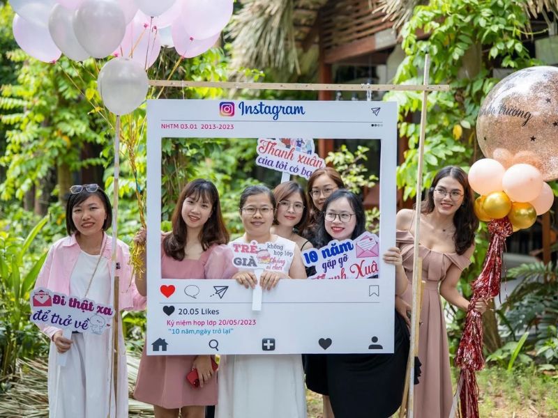khung check in sự kiện Hưng Thịnh