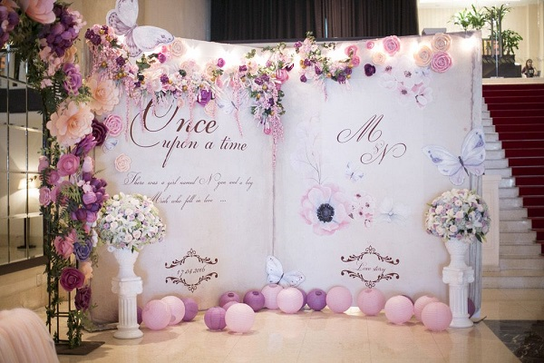 Backdrop tiệc cưới do Sự kiện Hưng Thịnh thiết kế và thi công