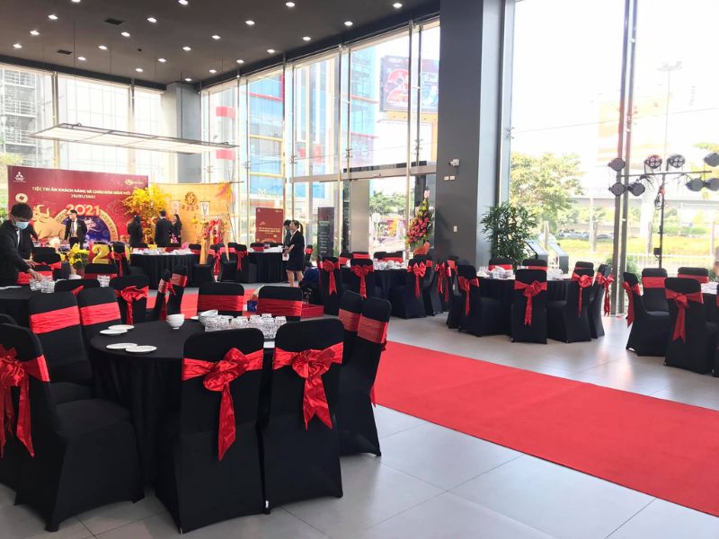 Thuê bàn tròn sự kiện