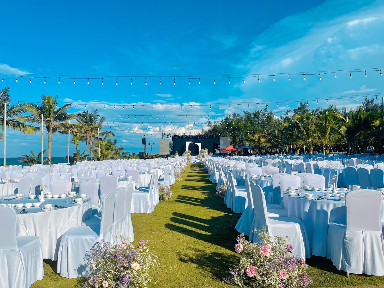 lưu ý khi trang trí sự kiện ngoài trời 